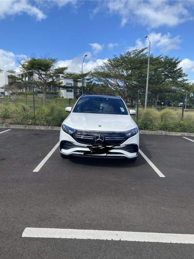 Mercedes Benz EQA 250 - SUV Cars