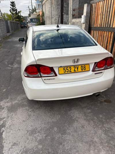 HONDA CIVIC FD3 - Compact cars