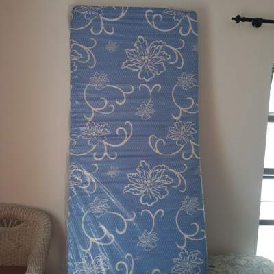 Single bed foam matrass - Mattress on Aster Vender