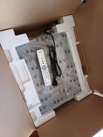 YAMAHA AS-301 Stereo Amplifier  +  YAMAHA NSW-100 Sub-Woofer - Other Musical Equipment