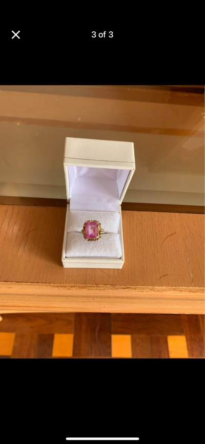Urgent Sale - Stunning 14 carat gold sapphire ring - All household appliances