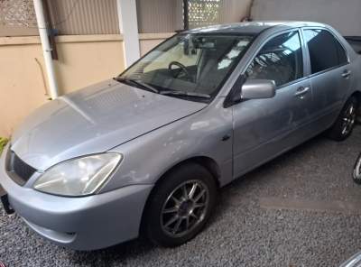 Mitshubishi Lancer CS3 - Family Cars