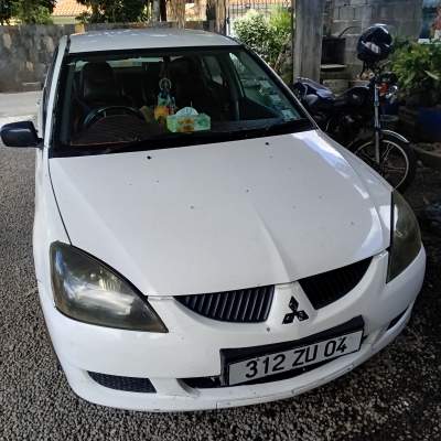 Mitsubishi glx - Sport Cars