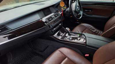 BMW523i - Luxury Cars