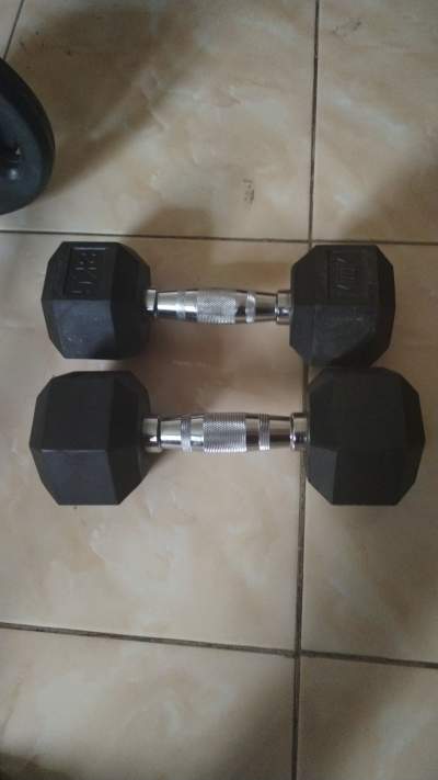 Hex dumbell 8kg - Fitness & gym equipment