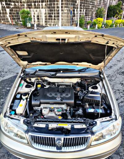 Nissan Sunny N17 - Family Cars