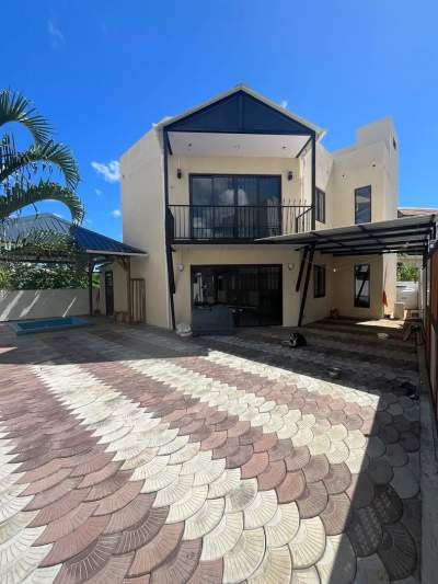 Villa at Chemin 20 pieds, Grand Baie - Villas