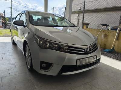 Toyota Corolla (2016) - Family Cars