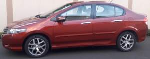 Honda City 2010 - Less than 20,000 kms !! - Family Cars on Aster Vender