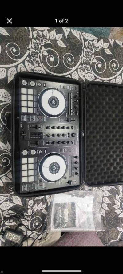 DJ GEAR - Electronic organ