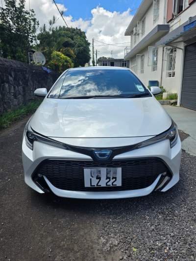 Toyota Corolla Sport G – 1.8 Hybrid (2022) - Family Cars