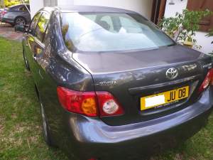 Toyota Corolla - Compact cars on Aster Vender