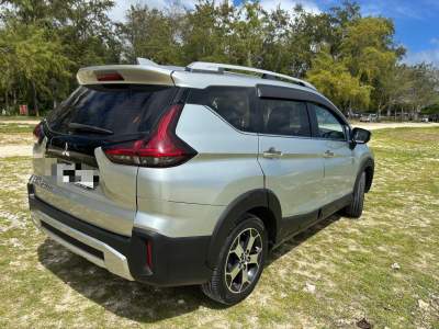 Mitsubishi Xpander Cross - SUV Cars