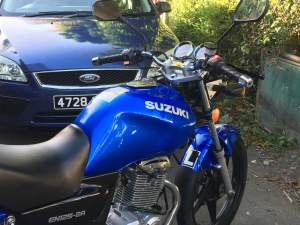 Suzuki EN125 - Sports Bike on Aster Vender