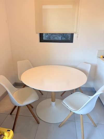 Modern round table set from Sensoria - Table & chair sets on Aster Vender