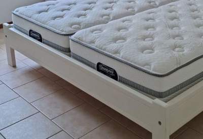 Beautyrest Luxury Hotel Mattresses – Like New - Mattress