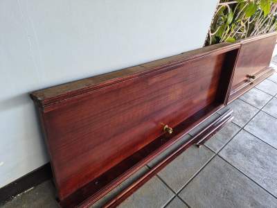 A  vendre 2 portes en bois - Bathroom