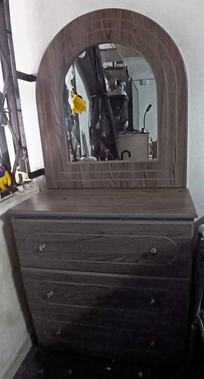 commode coiffeuse a vendre - Bedroom Furnitures on Aster Vender