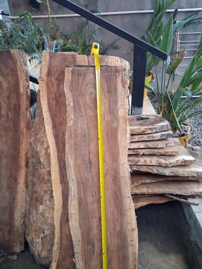 Planche en bois noir - Others