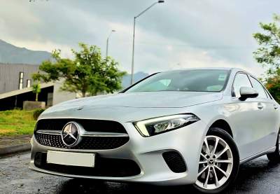 MERCEDES-BENZ A200 2020 - Luxury Cars