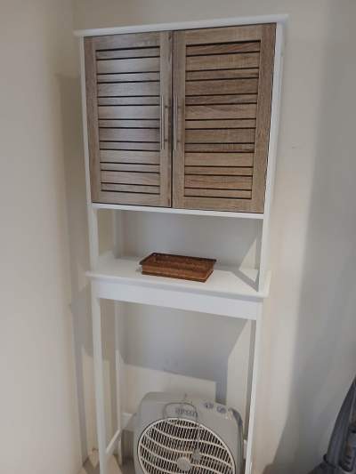 DEUX armoires blanches  salle de bains - Bathroom