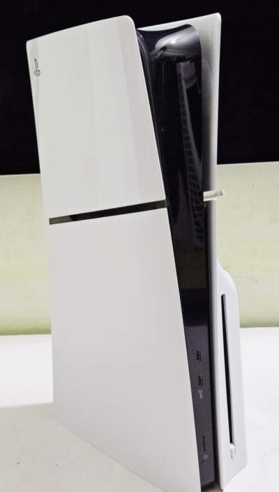 PS5 Slim 1TB Disc Version - PlayStation 4 (PS4)