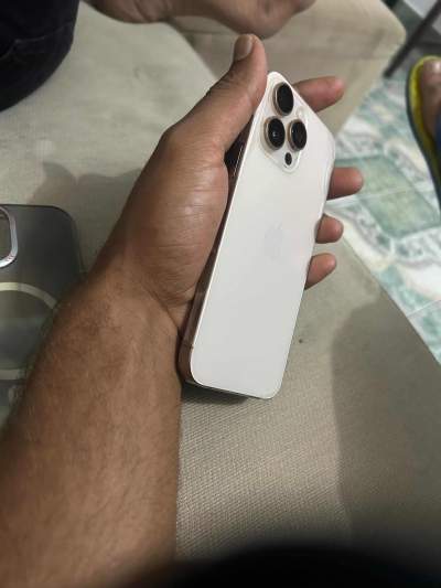 I phone 16 pro max - iPhones