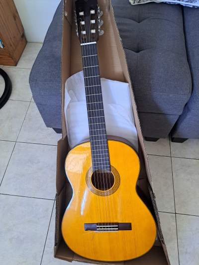 Classic Guitar - Accoustic guitar