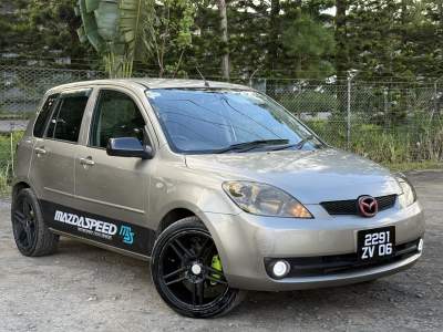 Mazda Demio ZV 06 - Family Cars