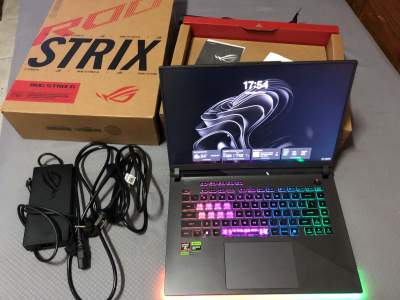 Asus Rog Strix G16. RTX 5070Ti 12GB VRAM. 32Gb RAM. 2TB STG. 2.5k QHD+ - Laptop