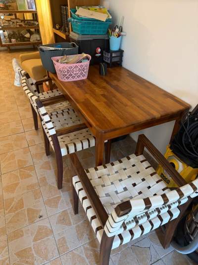 Set of 4 chairs+ 1 table - Tables