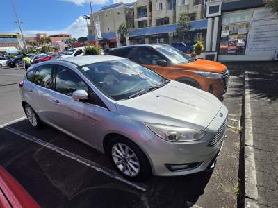 FORD FOCUS - Compact cars