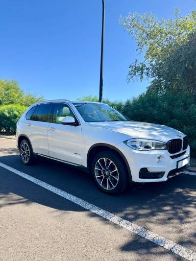 BMW X5 xDrive30d (2015) - SUV Cars on Aster Vender
