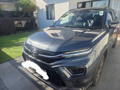 2023 Toyota Urban Cruiser 1.5 Automatic – Lady Driven – 26,315 km - SUV Cars