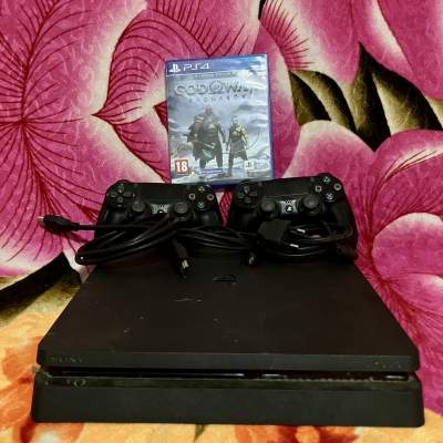 PlayStation 4 Slim - PlayStation 4 (PS4)