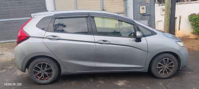Honda Fit 2016 non hybrid - Family Cars
