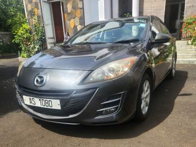 Mazda 3 Sedan - Family Cars