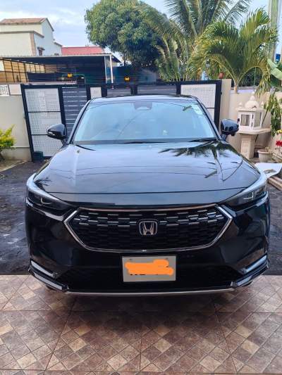 HONDA VEZEL Z PACKAGE HYBRID 2021 - SUV Cars