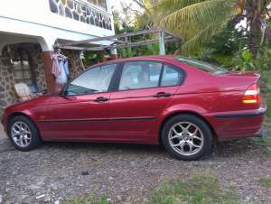VOITURE A VENDRE BMW 318I - Family Cars on Aster Vender
