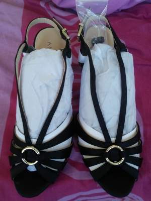 Sandales à talon - Women's shoes (ballet, etc)