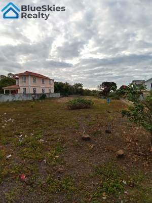 33 Perches of Land in Grand Gaube/Roche Terre - Land on Aster Vender