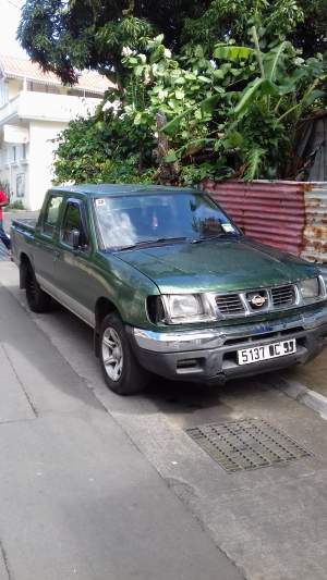 Nissan TD 27 2*4 - Pickup trucks (4x4 & 4x2) on Aster Vender