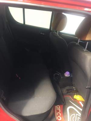 Suzuki swift  - Family Cars on Aster Vender