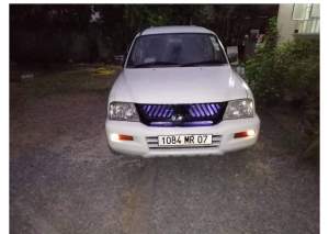 4x2 mitsubishi L200 year 07 - Pickup trucks (4x4 & 4x2) on Aster Vender