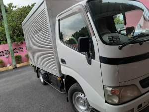 Toyota dyna RS2.00 per km - Small trucks (Camionette) on Aster Vender