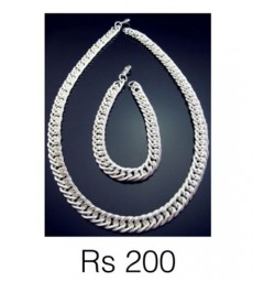 Necklace and bracelet lot - by Keshav - Necklaces on Aster Vender
