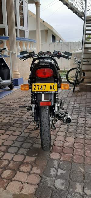 Suzuki EN-125 (AC) - Roadsters