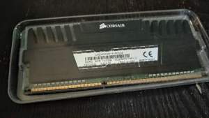 2 - DDR3 4GB CORSAIR VENGEANCE - Others