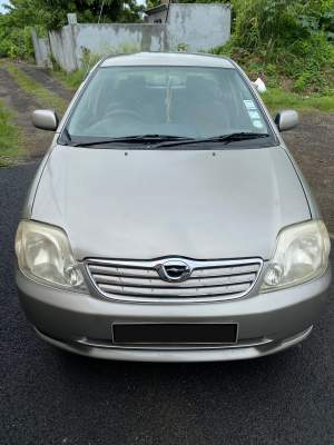 Toyota Corolla 1490cc - Family Cars