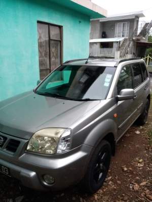 Nissan Xtrail - SUV Cars on Aster Vender